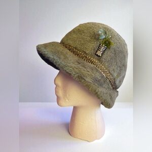 Vintage Unisex United Hatters Cap & Millinery Workers Faux Fur Bavarian Style
